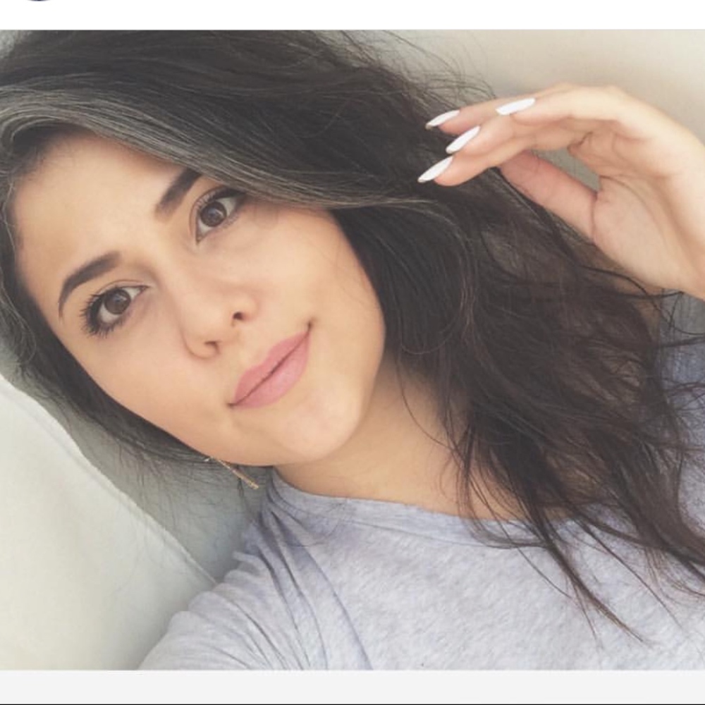 Meet your Posher! BleuVanity